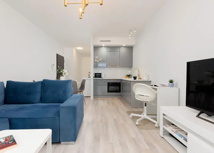 Grzybowska With Air Conditioning & Balcony By Renters Prestige Warszawa