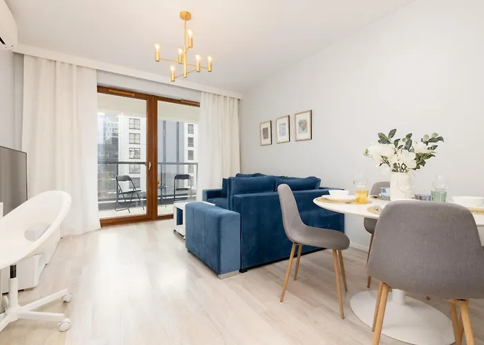 Grzybowska With Air Conditioning & Balcony By Renters Prestige Warszawa